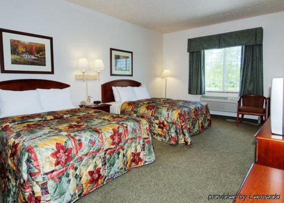 Days Inn By Wyndham Pentwater Room photo